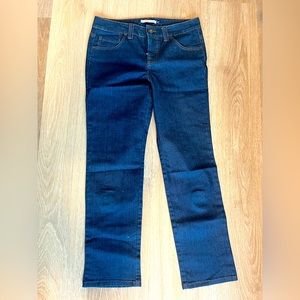 Bandolino Mandie Straight Bootcut dark wash 100 cotton jeans  Sz8P NWOT